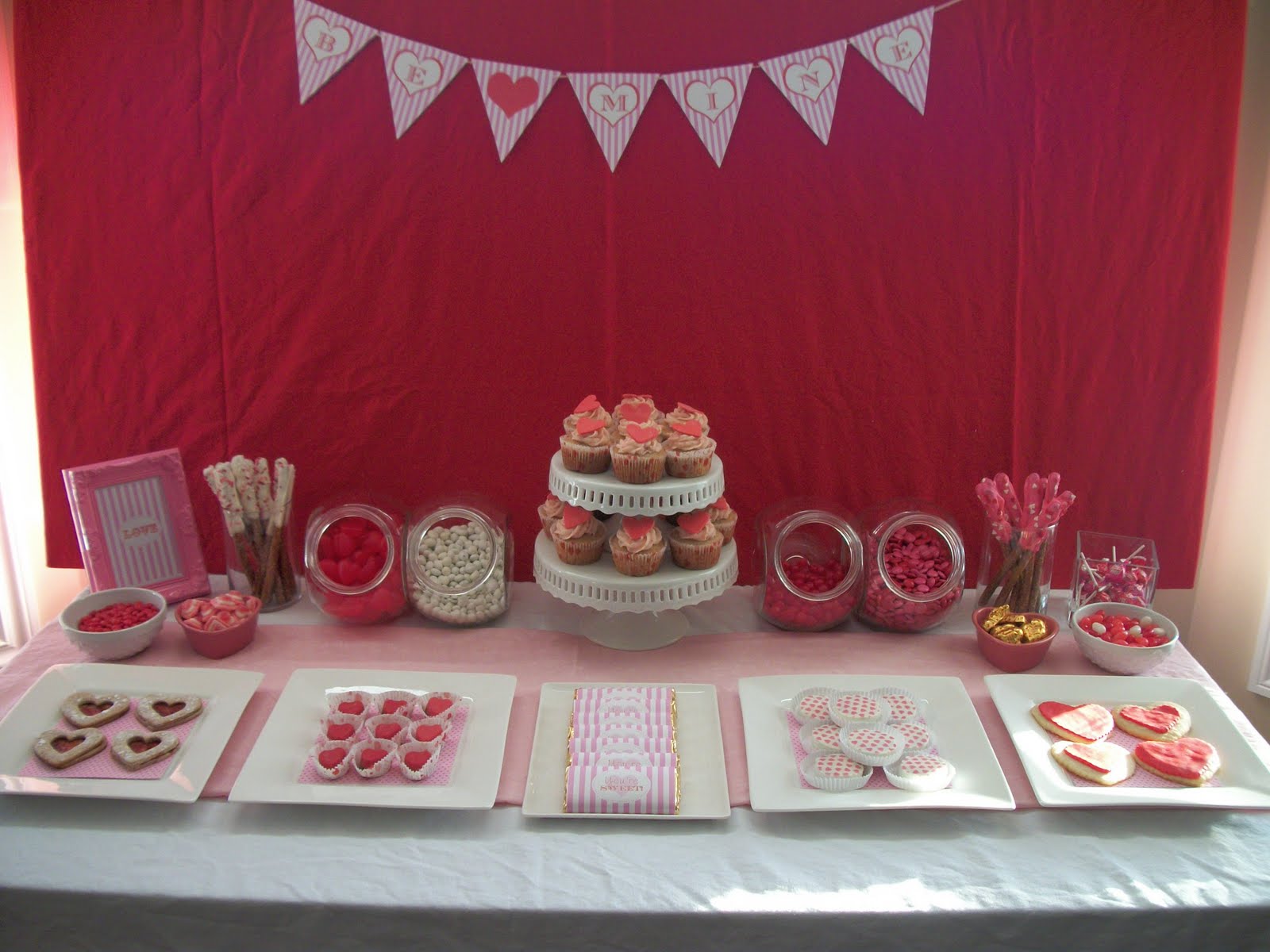 Candy and Cake: Dessert Tables: Valentine's Day Table