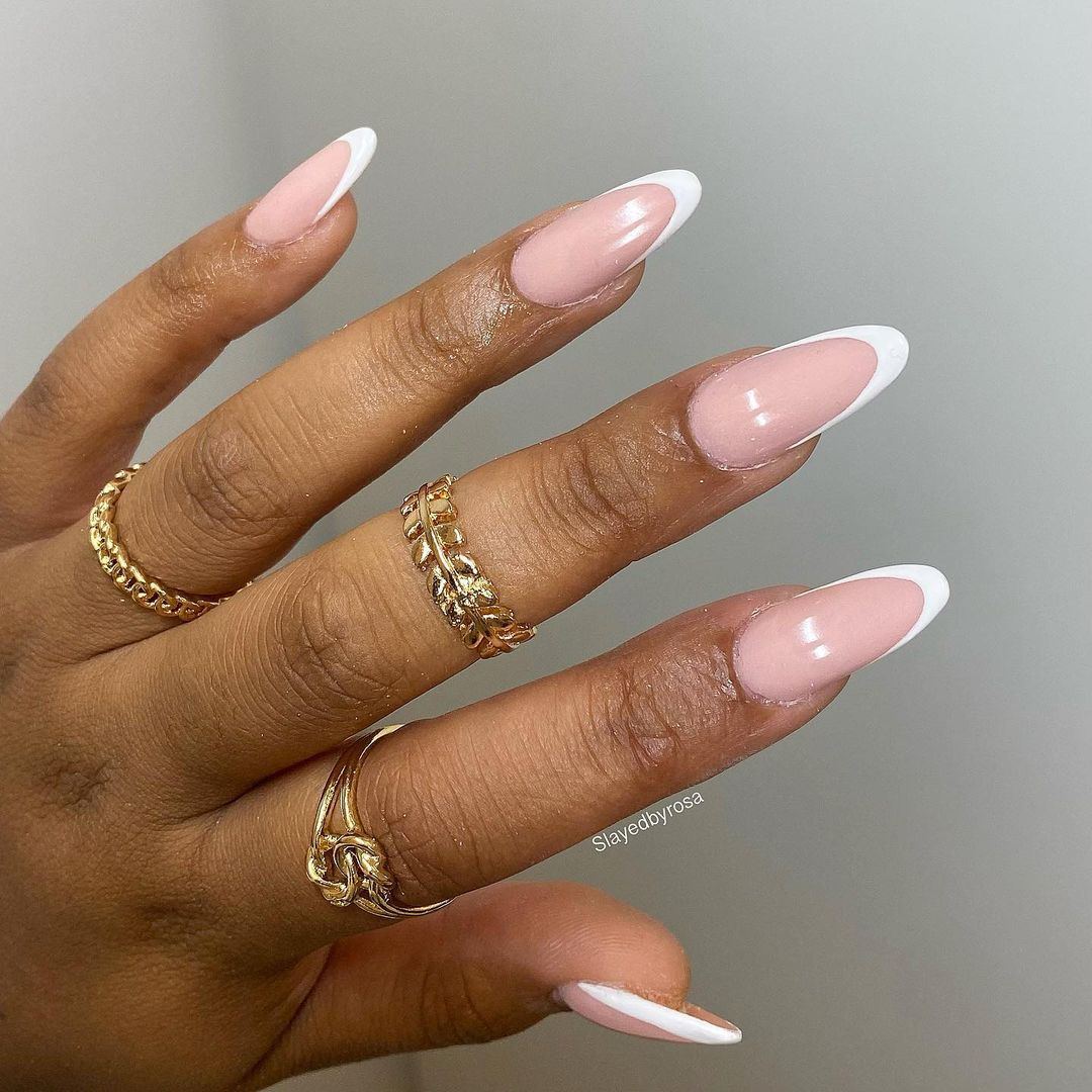 Você vai querer experimentar a tendência de unhas amendoadas; Veja