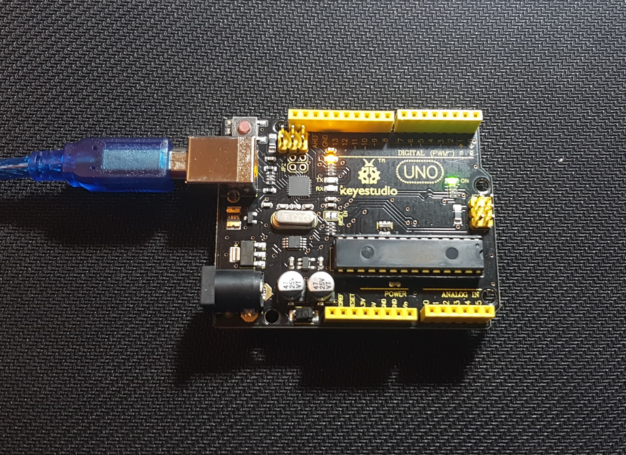 TECNOENSEÑANDO: Práctica inicial con Arduino (I)