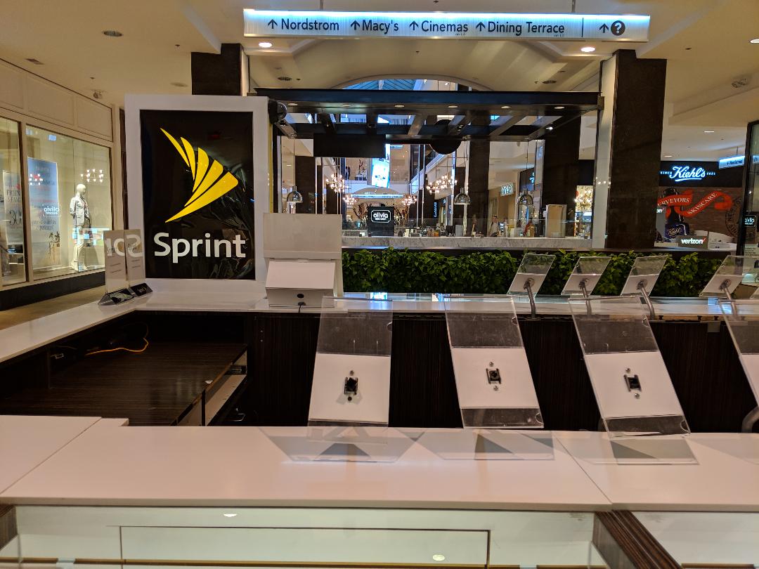 Robert Dyer Bethesda Row Sprint store closes at Montgomery Mall