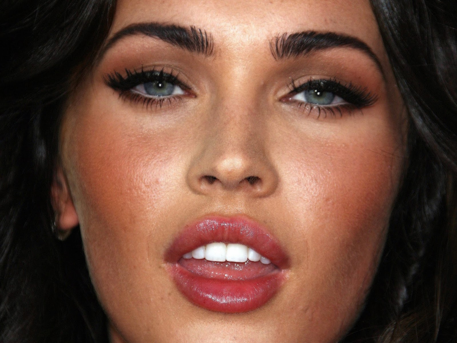 CELEBRITY PICS Megan Fox face