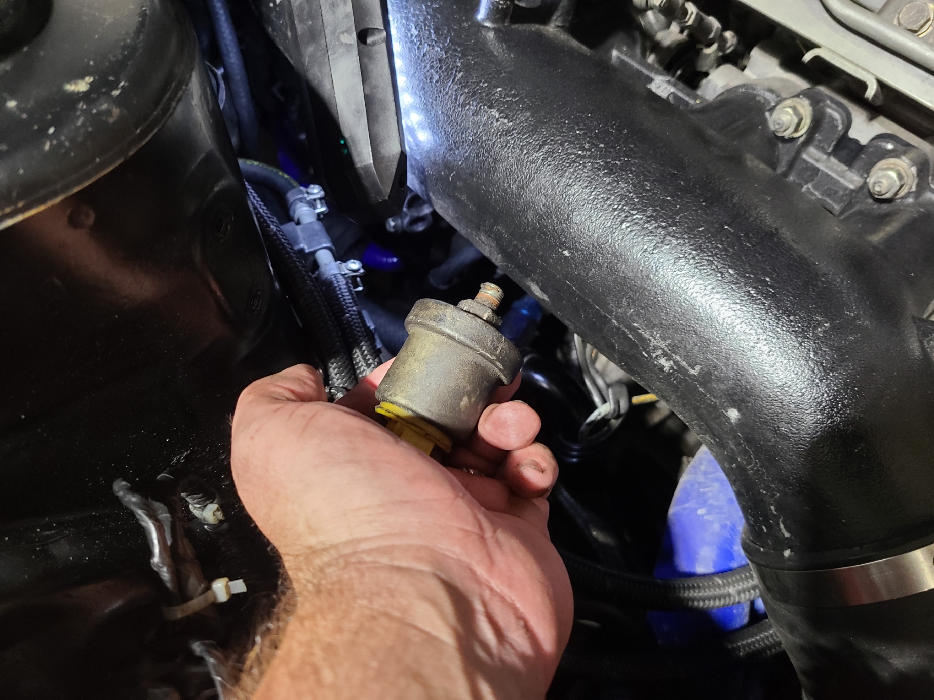 Remote Mount Oil Pressure Sending Unit Kit R32, R33, R34 Nissan