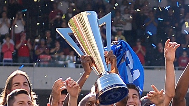 Trophy image of Gold Cup