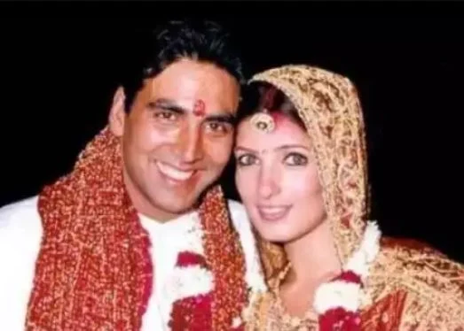 akshay-kumar-and-twinkle-khanna-wedding-pic