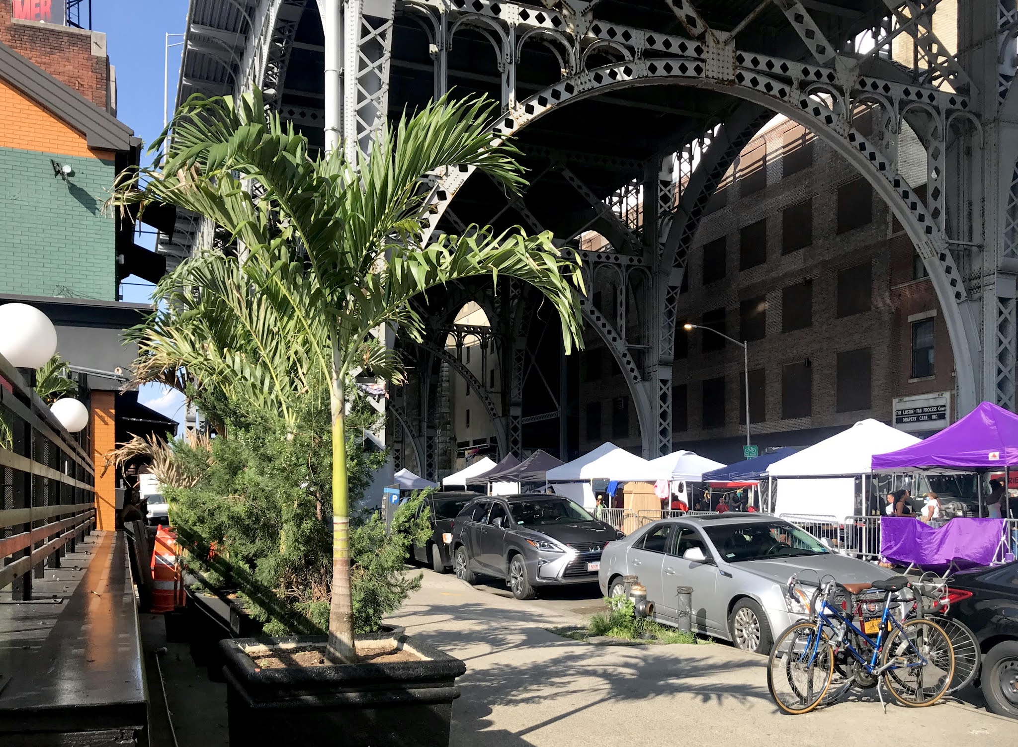 H A R L E M + B E S P O K E SHOP UPTOWN NIGHT MARKET BENEATH THE VIADUCT