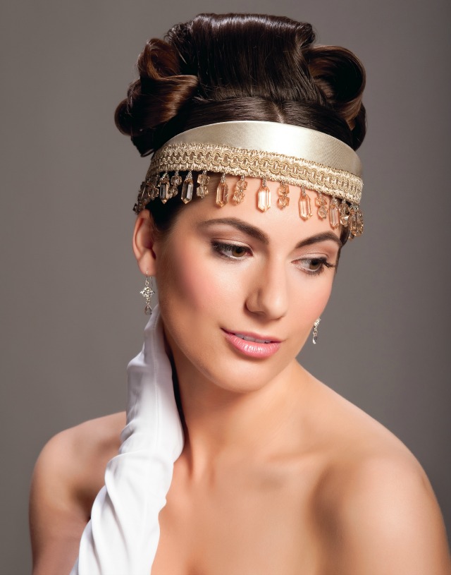 головной убор юлия цезаря. греческий головной убор женский. греческий венок на голову. золотой лавровый венок цезаря.