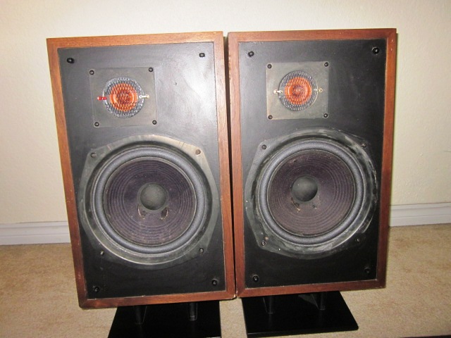 the advent 1 speakers