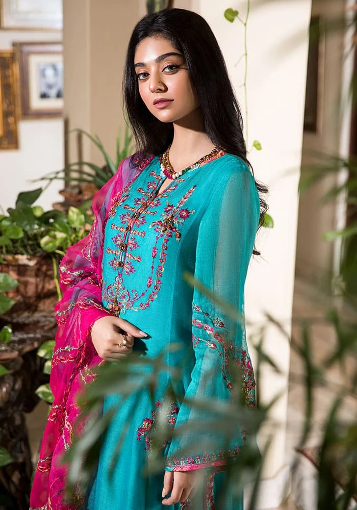 Sarah Khan and Noor Khan Sarah Khan and Noor Khan