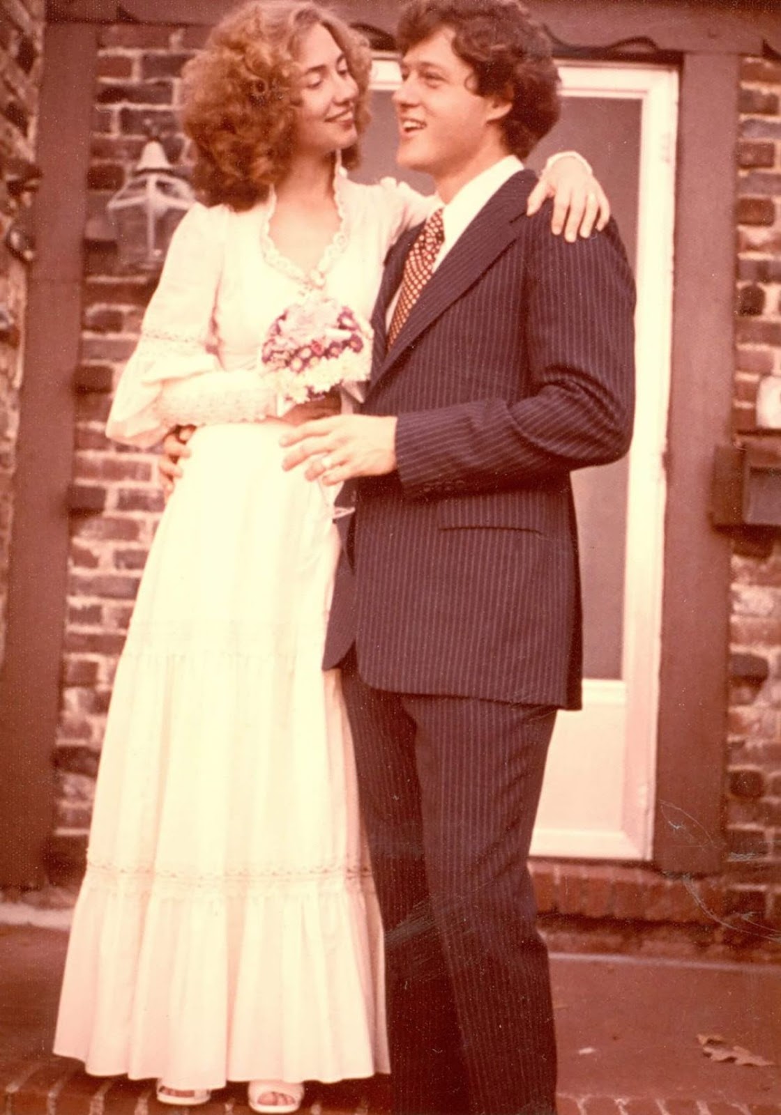 Candid Vintage Photographs From Bill and Hillary Clinton's Wedding in 1975  ~ Vintage Everyday