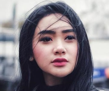 Lirik SAKITNYA TUH DISINI - Cita Citata | AYO NYANYI