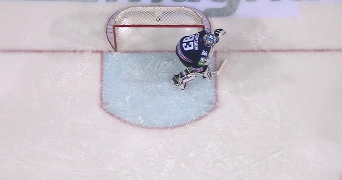 магазин спортивного снаряжения спб. хоккейный магазин пятачок. хоккейный пятачок санкт-петербург. спортивный магазин хоккейный пятачок. ленинский проспект 150 хоккейный магазин.