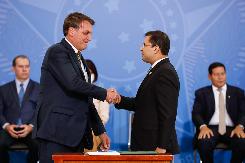 Caderno7 José Levi Mello do Amaral pede demissão do cargo de AdvogadoGeral da União Caderno7 José Levi Mello do Amaral pede demissão do cargo de AdvogadoGeral da União