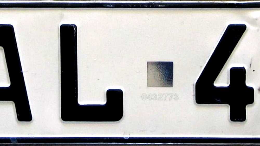 Vehicle registration plates of Malta