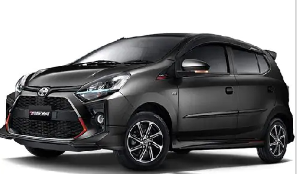 Toyota Agya Hitam