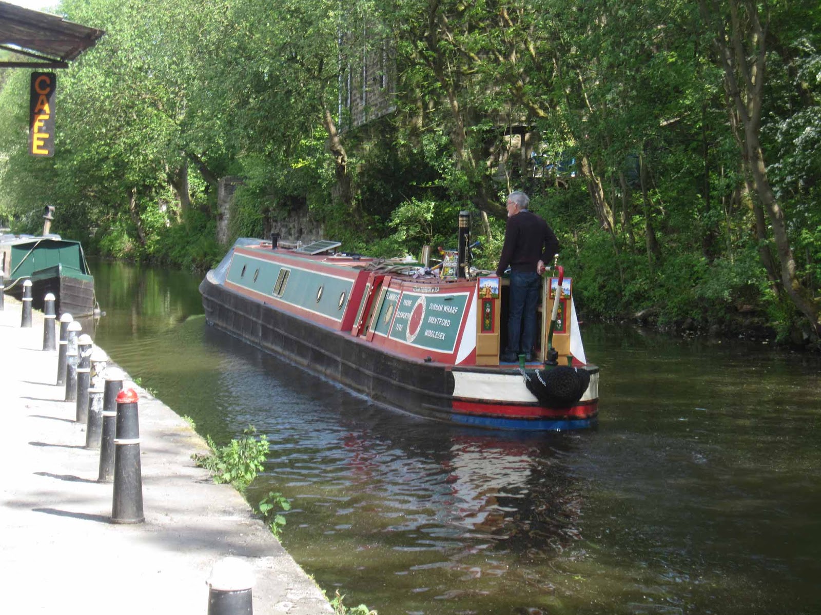 Narrow Boats SICKLE and FLAMINGO The final "half" day into Hebden