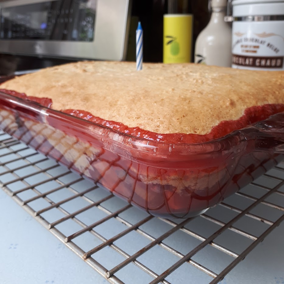 Pouding rhubarbe, fraise et pomme