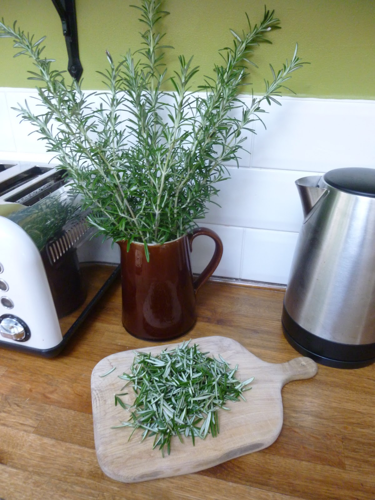 A Smaller and Simpler Life Rosemary for Me and Fat Treats for the