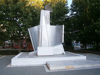 το μνημείο Εθνικής Αντίστασης στην Πτολεμαΐδα