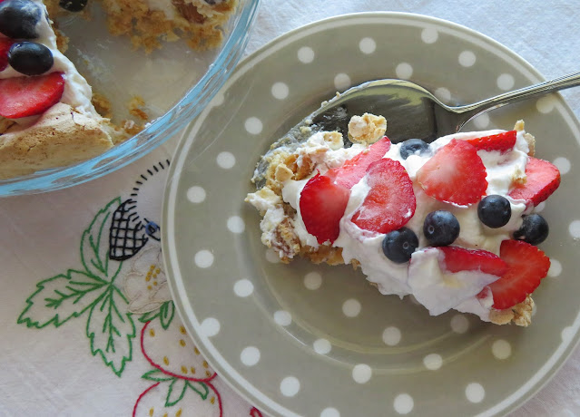 Berry Angel Pie