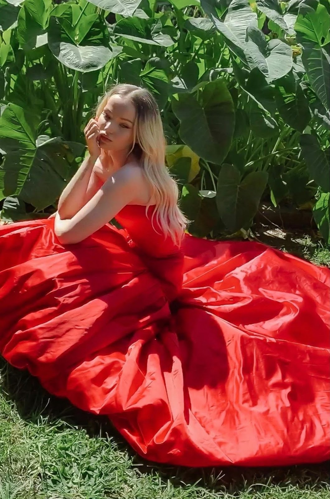 Dove Cameron Cfda Awards Promos - September 2020