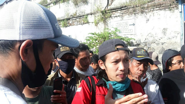 Pemuda Toya Desak Kades Transparansi