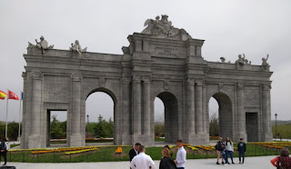 Torrejón de Ardoz, Parque Europa. La Puerta de Alcalá, Madrid. Torrejón de Ardoz, Parque Europa. La Puerta de Alcalá, Madrid.