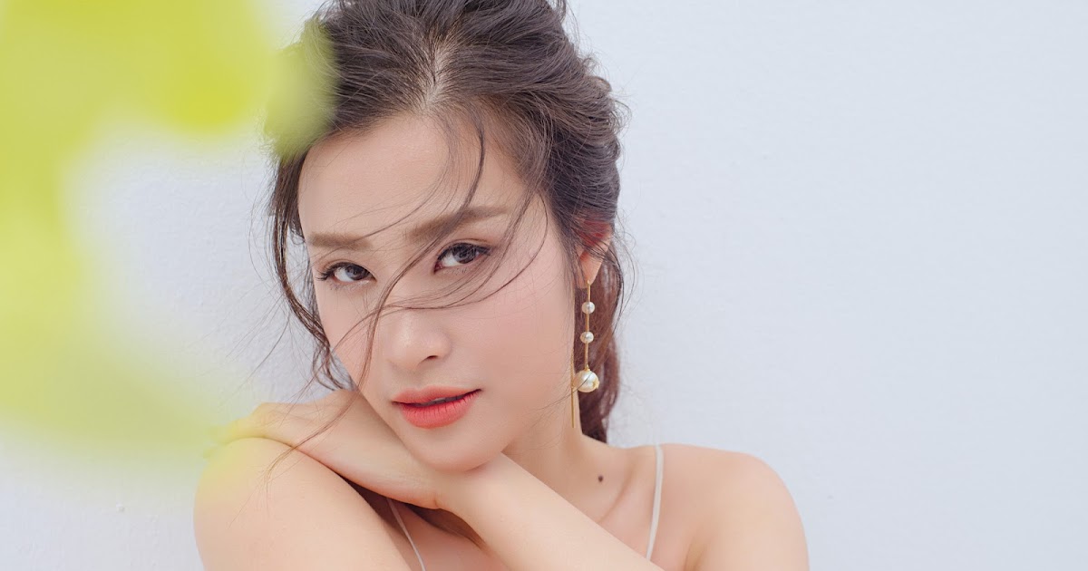 Hot girl…Đông Nhi