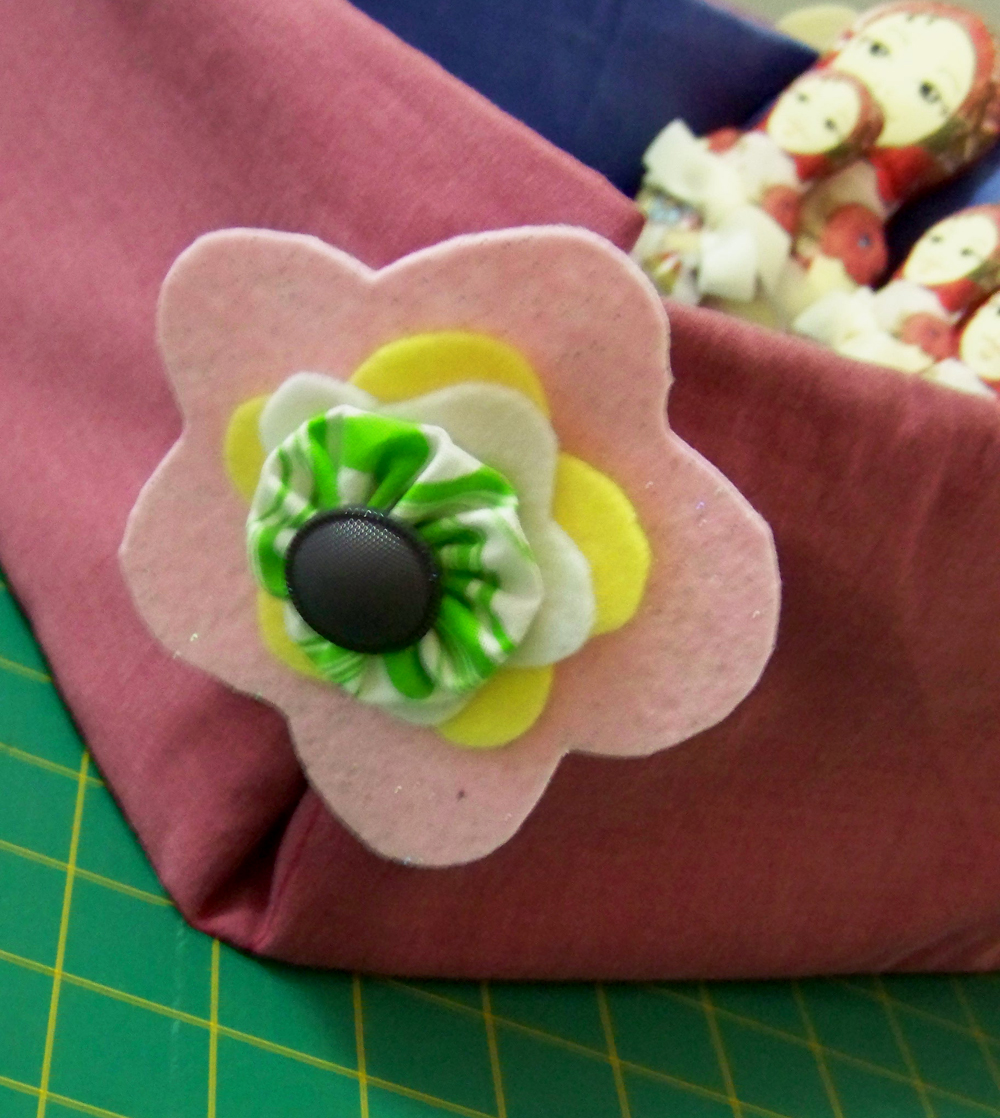 Craft Tutorial Felt Flower Brooches