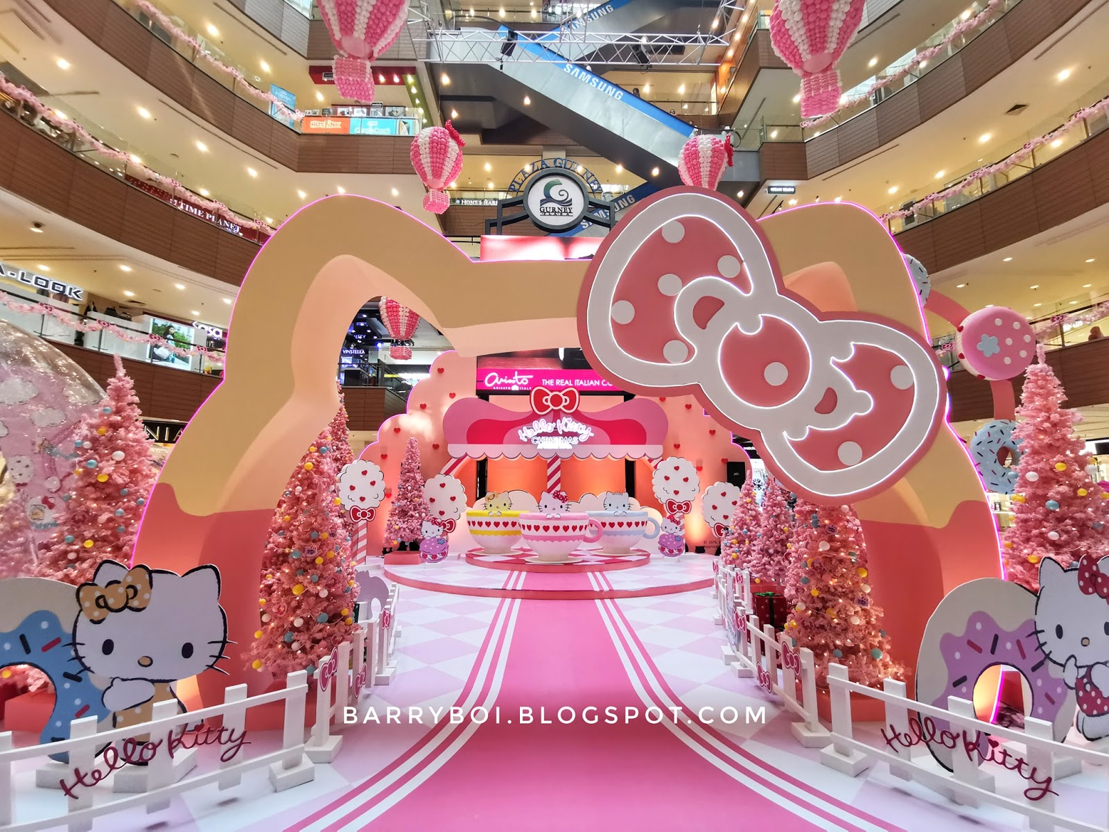 Hello Kitty Christmas at Gurney Plaza Penang.