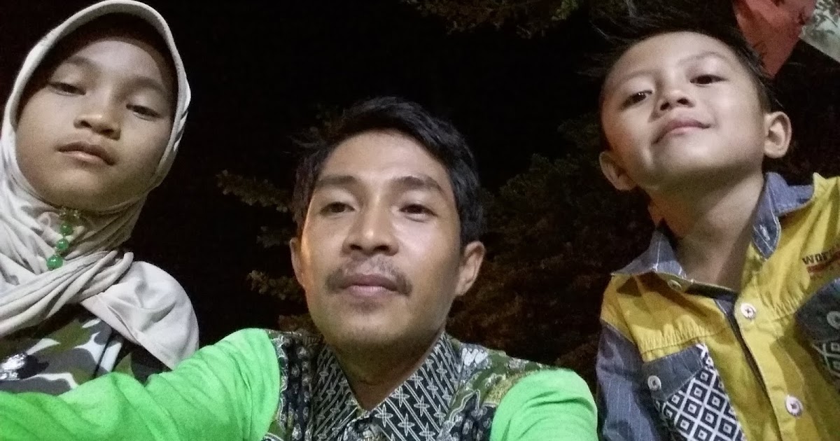 Rumah Agau Sukray Kapuas Terhanyut Dalam Kemesraan