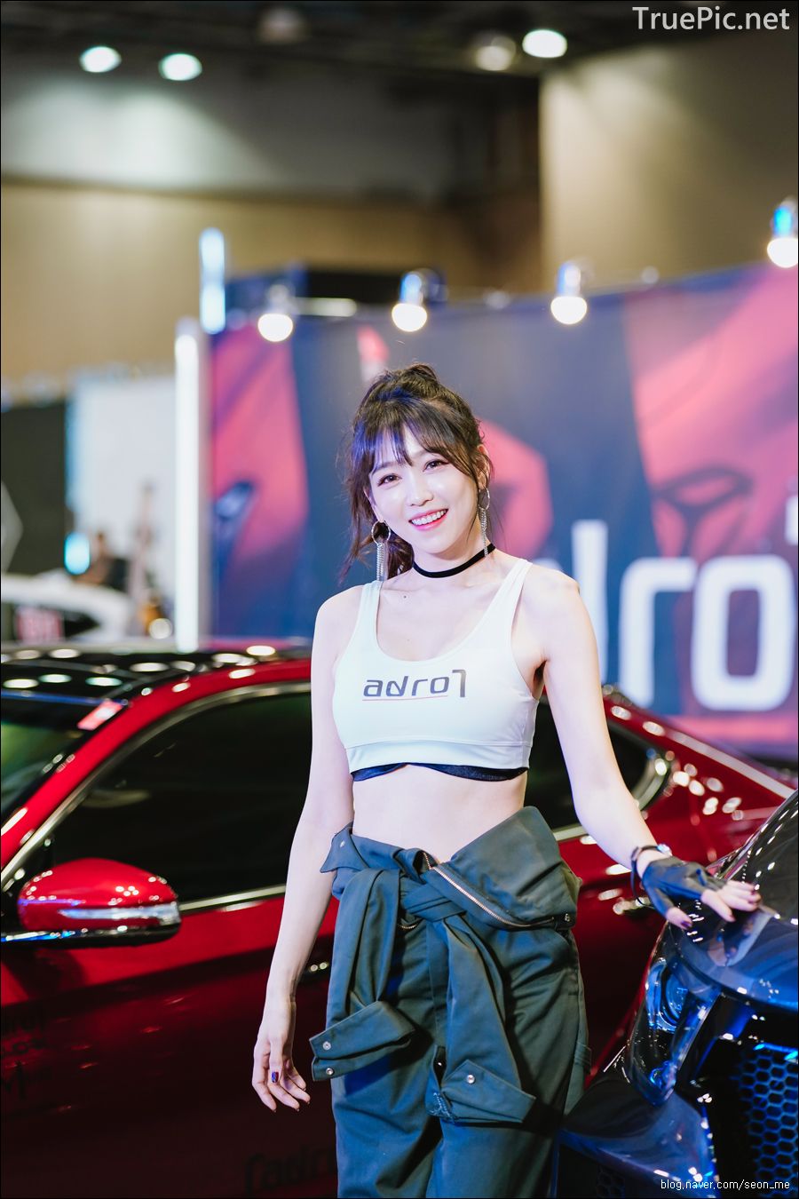 Korean Racing Model - Lee Eunhye - Seoul Auto Salon 2019 - Picture 37