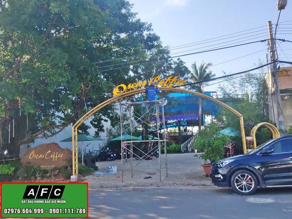 Thi công bảng hiệu quảng cáo Oscar Coffee tại Phú Quốc