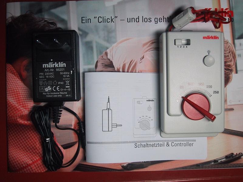 Pienoisjunat Neljän junan ohjain 67025