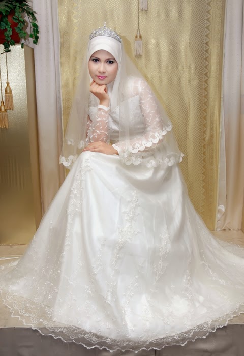 gaun pengantin muslim terbaru