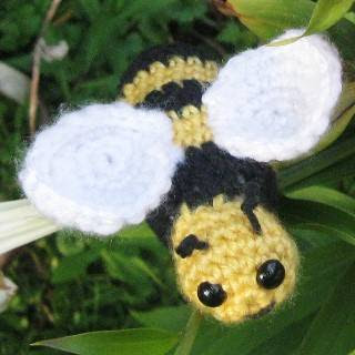 PATRON GRATIS ABEJA AMIGURUMI  7928 🐝