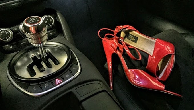 Do you drive with heels? Be careful because you can risk a fine