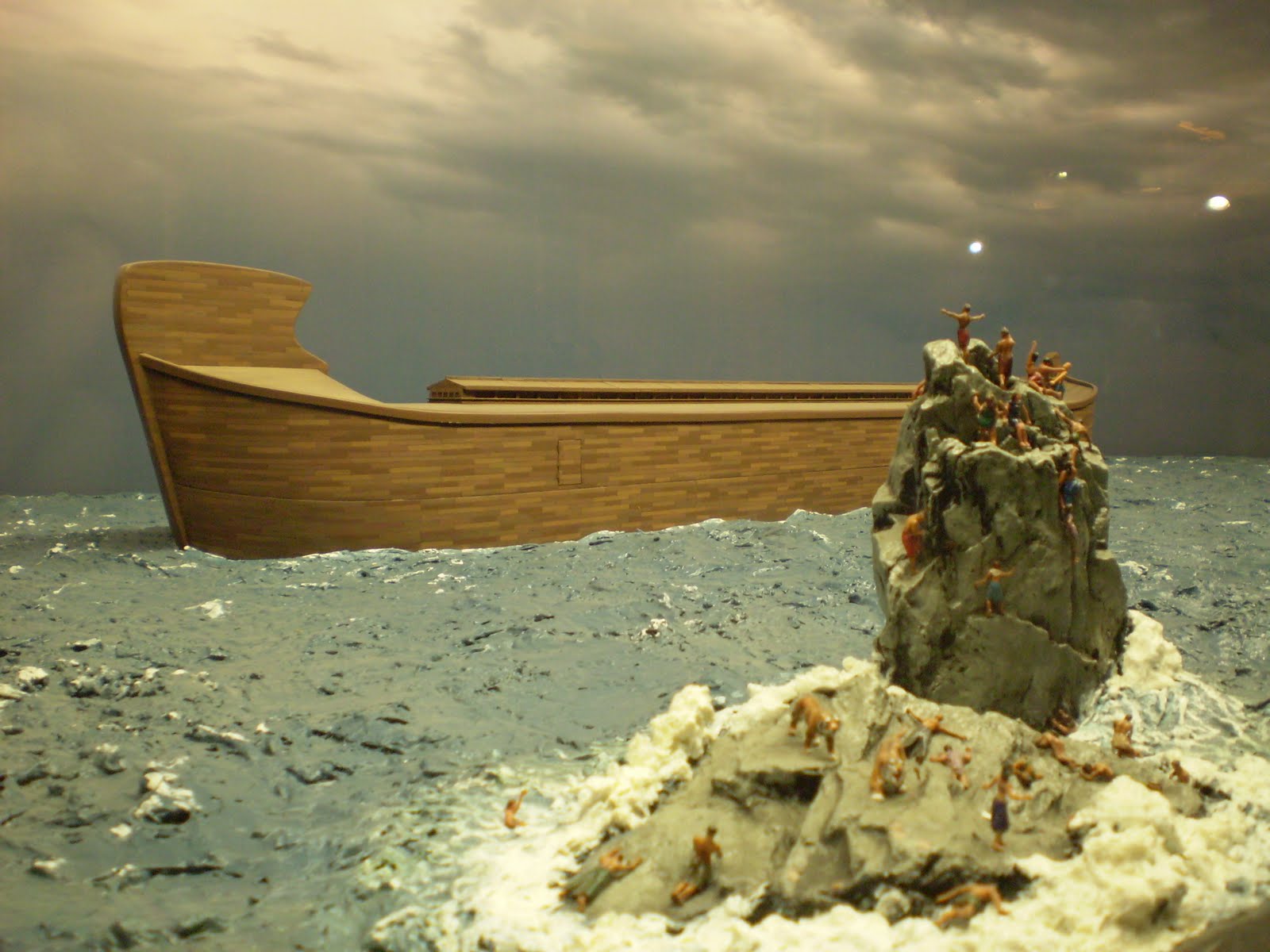 “Encouragement for the Last Days” NOAH'S ARK FOUND in 2010 on Mount