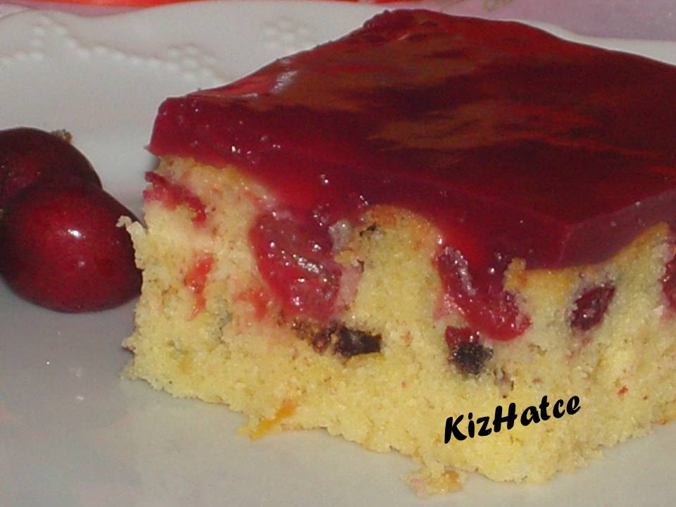 vişne soslu kek