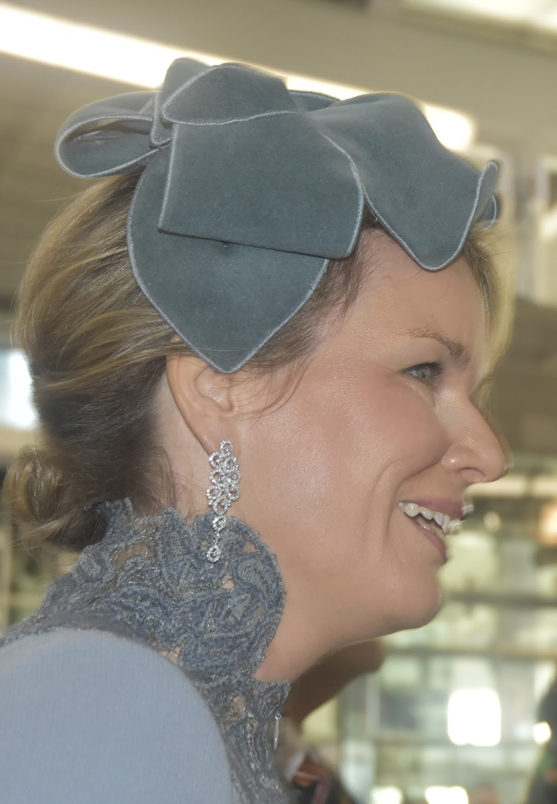Queen Mathilde: Jewels: Cartier Diamond Earrings