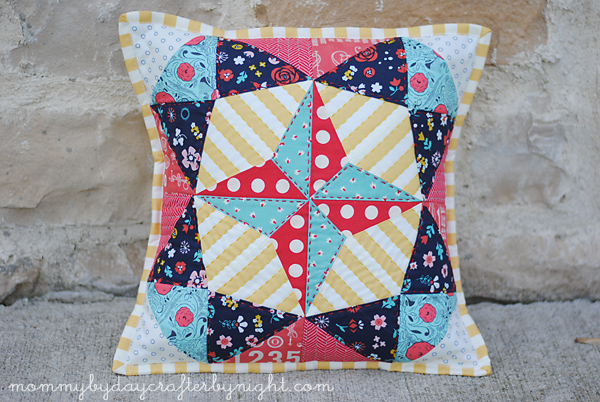 Mommy by day Crafter by night: Marcelle Medallion Pillow