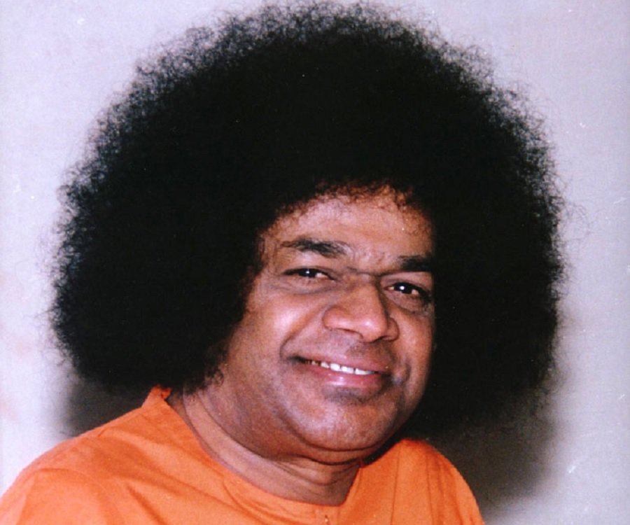 Sathya Sai Baba Age, Family, Biography,Photos, Facts & More Media