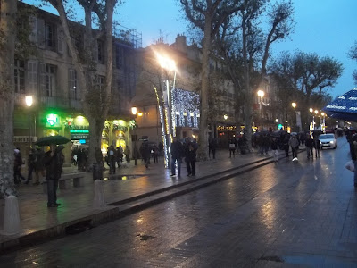 Cours Mirabeau à noitinha - Foto: Maria Albert