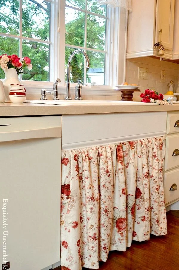 Kitchen Sink Skirt