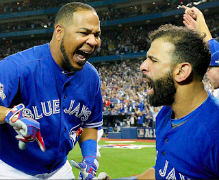 (Vídeo) José Bautista y Edwin Encarnación dan cuadrangulares en victoria de los Azulejos