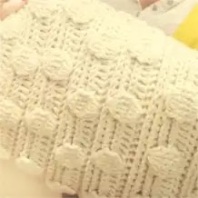 Cojín en Punto Burbuja a Crochet Cojín en Punto Burbuja a Crochet