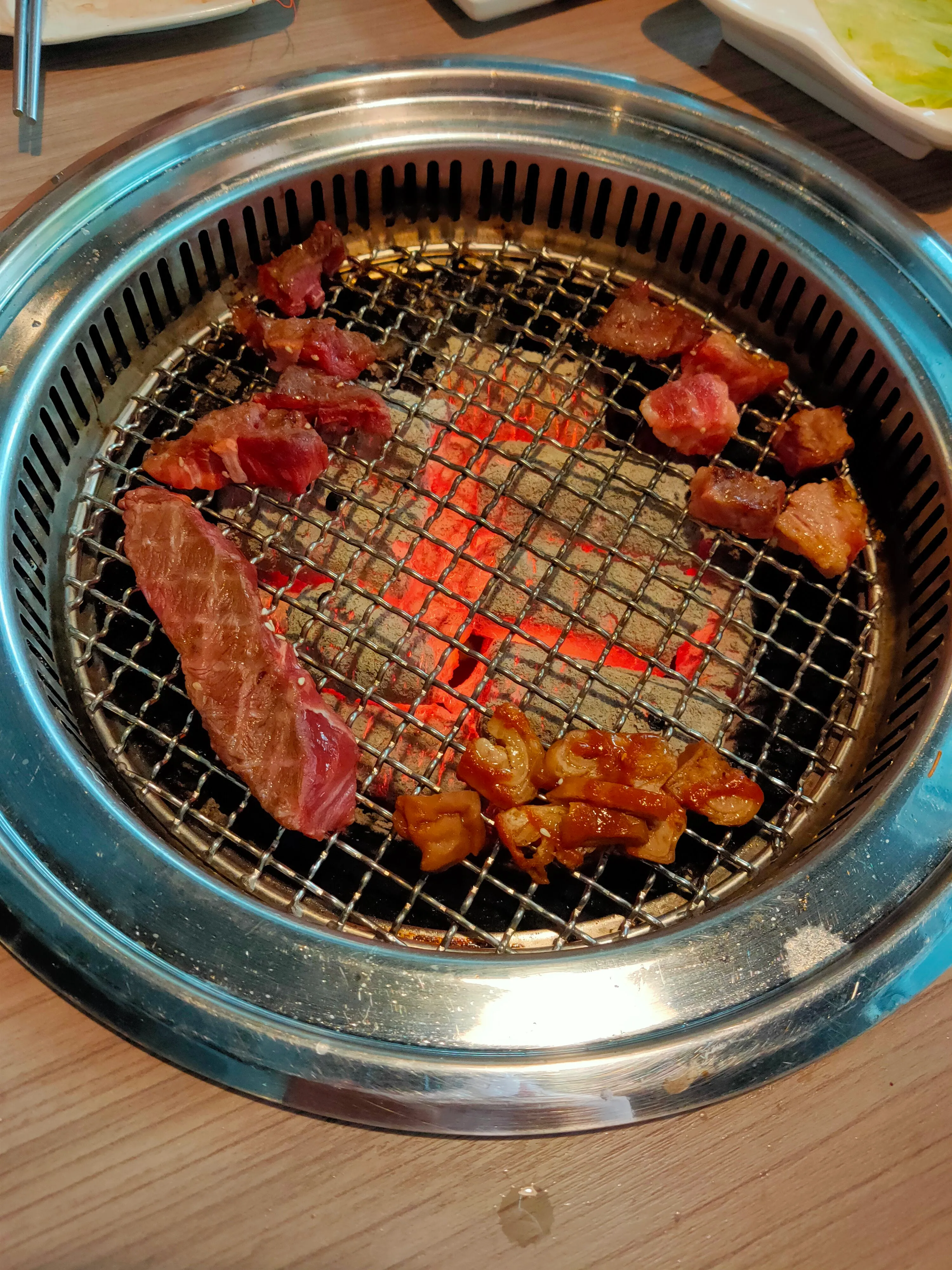 台中美食-炭火烤肉-燒肉吃到飽-台中吃到飽