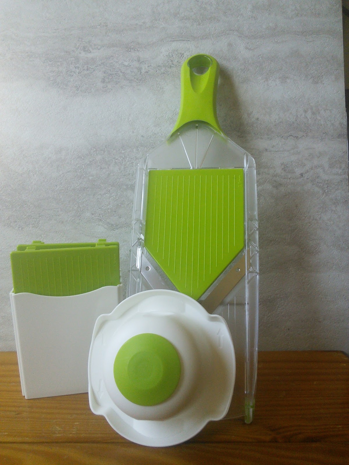 Mom Knows Best: How To Make Your Own Veggie Tray And Save Money With Deluxe  Cook V-Blade Mandoline Slicer