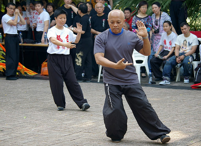 Tai Chi Chuan at Kung Fu Corner, Kowloon Park, Hong Kong Tai Chi Chuan at Kung Fu Corner, Kowloon Park, Hong Kong