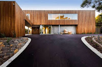 Australian Stunning Natural House Design, Sitting Atop A High Dune Overlooking The Sand And Surf Of Eagle Bay