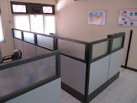 Partisi Kantor Pintu Geser